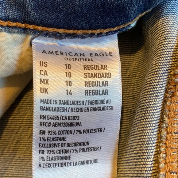 AMERICAN EAGLE WOMEN’S ripped/distressed HI-RISE JEGGING/jeans. Size 10R. - Picture 14 of 14